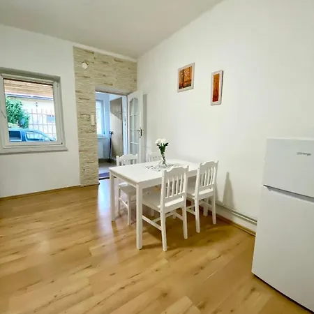 Apartman Marketa Apartment *